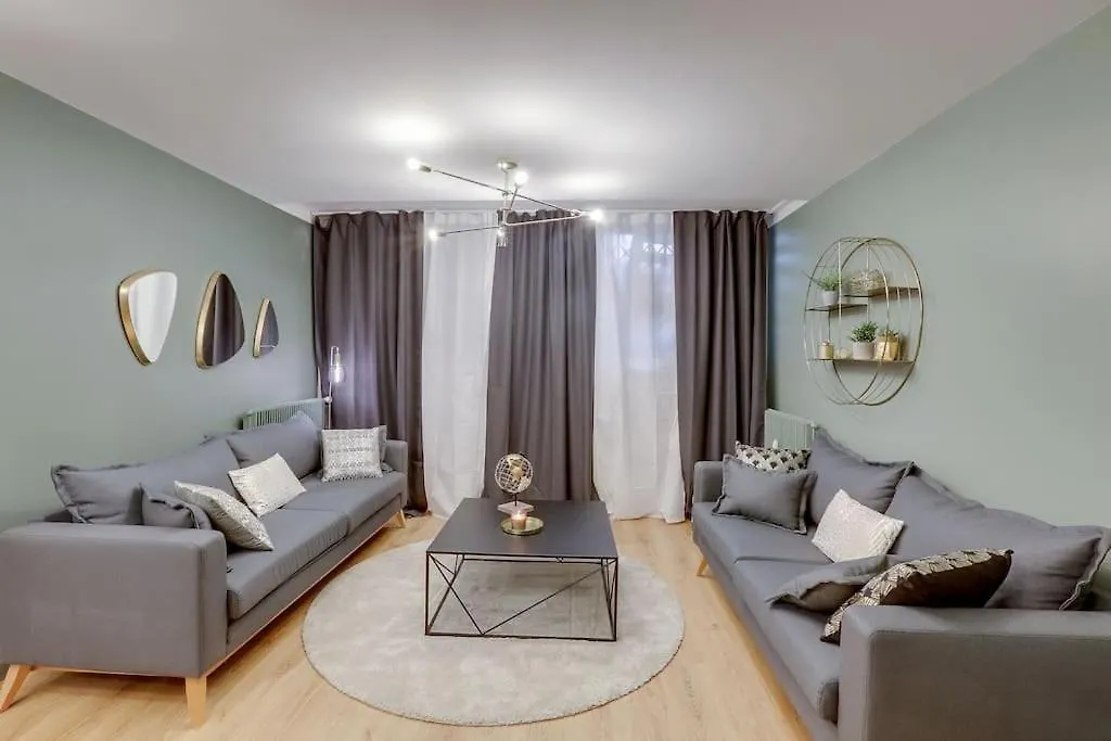 Luxueux & Spacieux Appartement, 125M2, Republique Париж 0*,