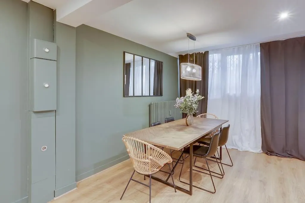 شقة باريس Luxueux & Spacieux Appartement, 125M2, Republique